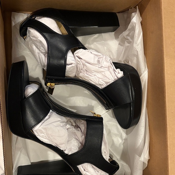 Elegant Michael Kora Black Women's Heeled Sandals - Picture 4 of 5